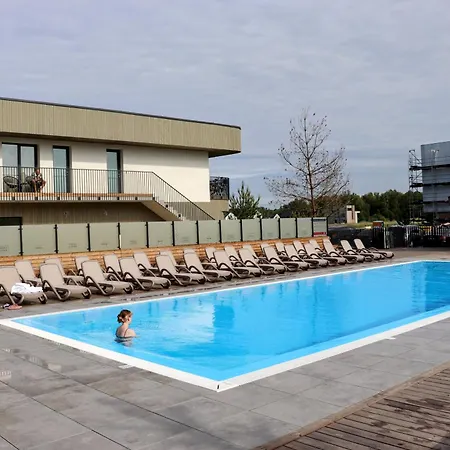 アパート Kauko Apartment, Takas I Jura, Sildomas Baseinas パランガ