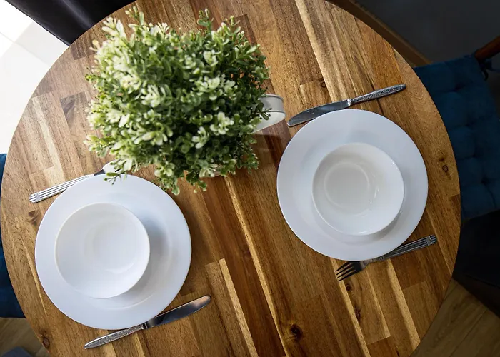 Kauko Apartment, Takas I Jura, Sildomas Baseinas דירה