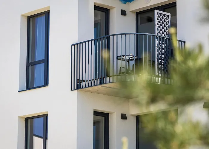 Kauko Apartment, Takas I Jura, Sildomas Baseinas דירה