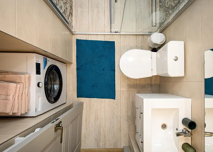 Kauko Apartment, Takas I Jura, Sildomas Baseinas פלאנגה