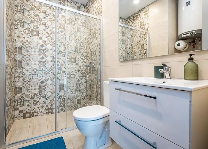 Kauko Apartment, Takas I Jura, Sildomas Baseinas דירה