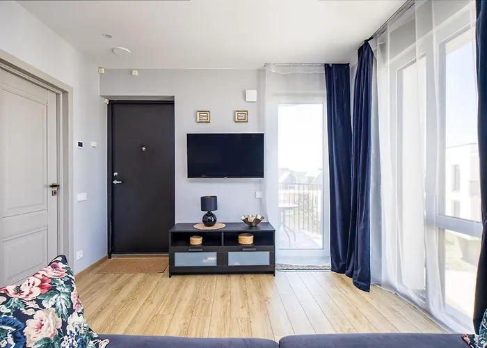 Kauko Apartment, Takas I Jura, Sildomas Baseinas * פלאנגה