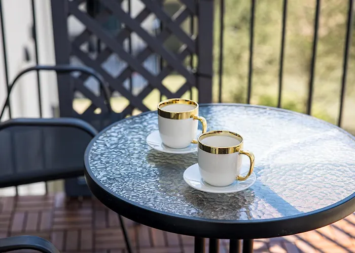 Kauko Apartment, Takas I Jura, Sildomas Baseinas * פלאנגה